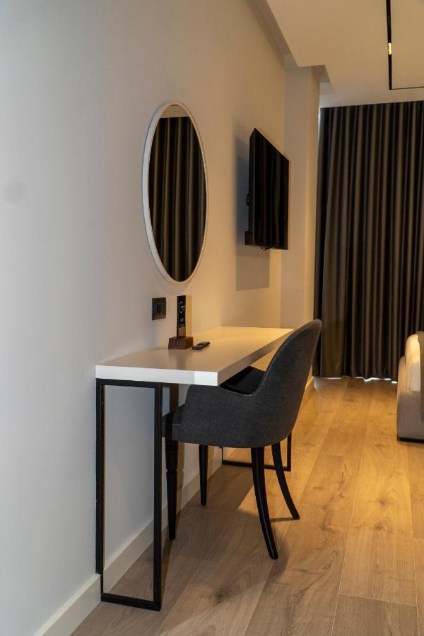 Center Hotel Саранде Екстериор снимка